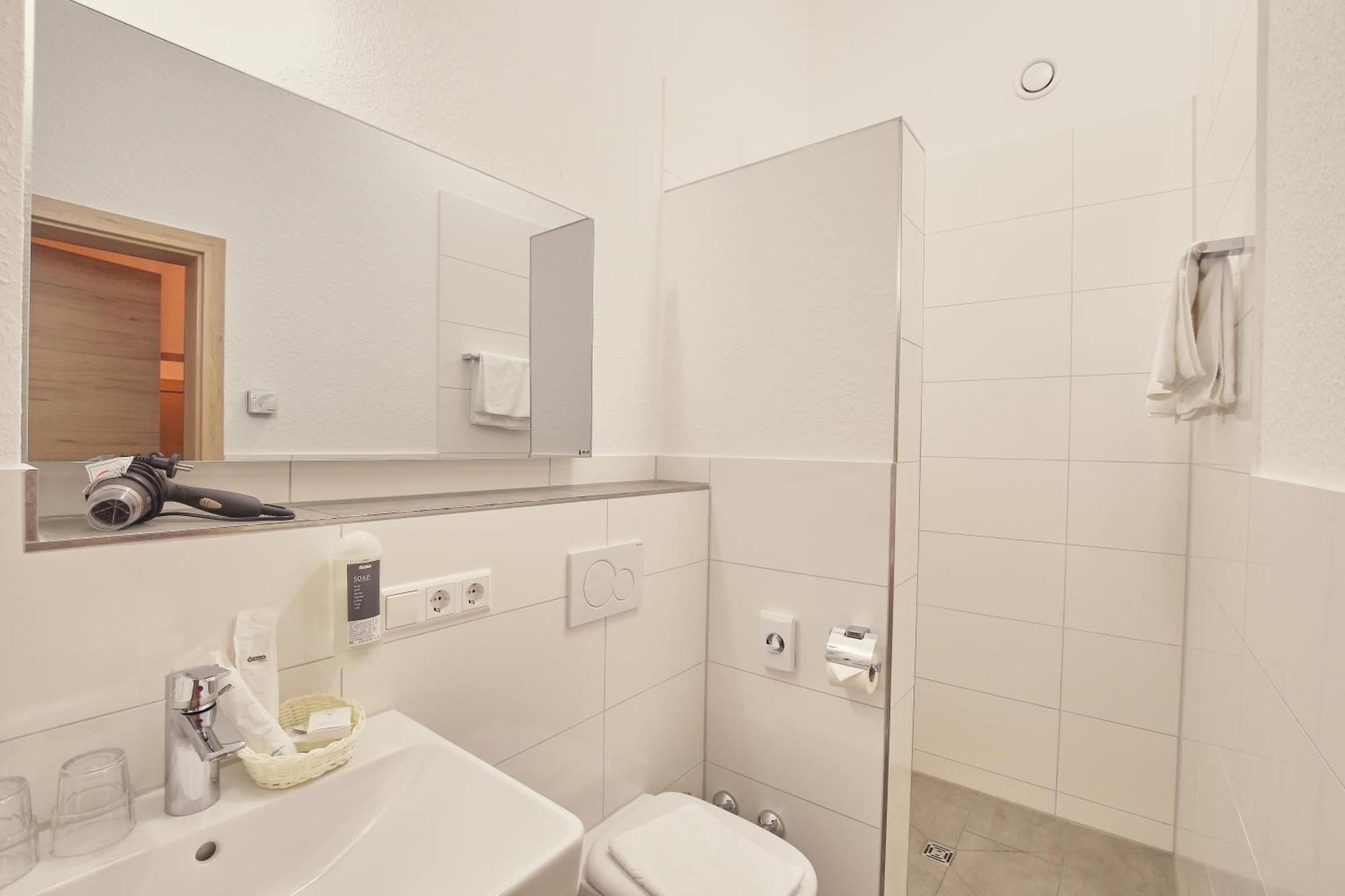 Landgasthaus Zollerstuben Bermatingen Dış mekan fotoğraf