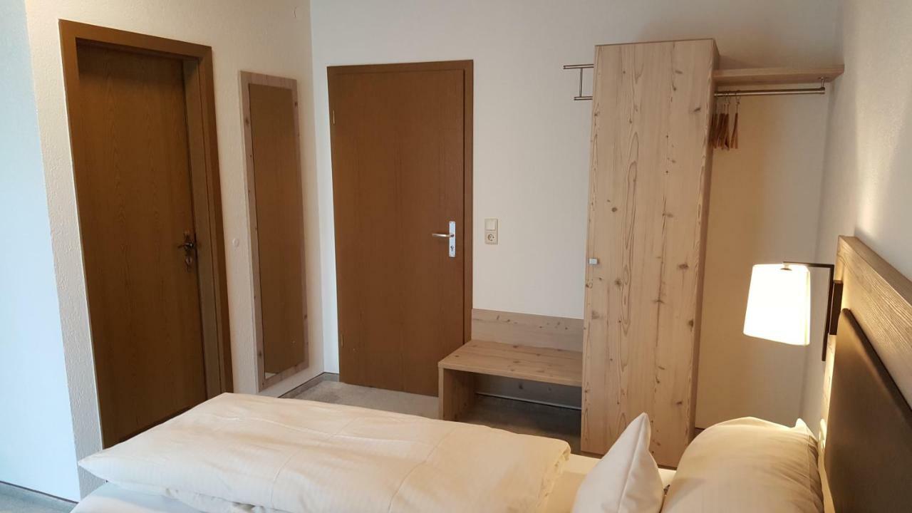 Landgasthaus Zollerstuben Bermatingen Dış mekan fotoğraf